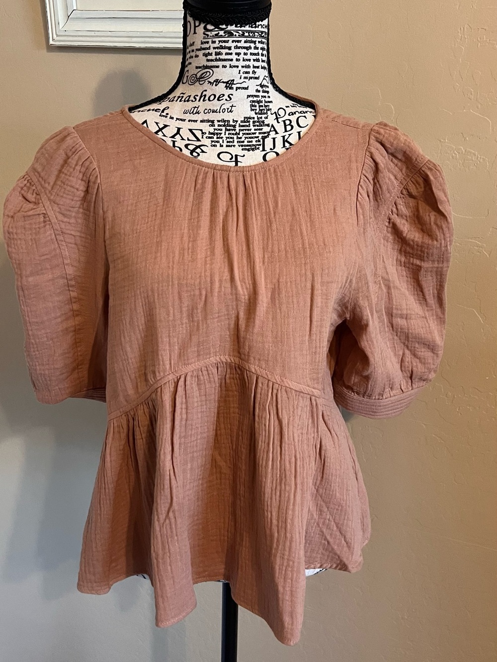 HYFVE Dusty Rose Puff-Sleeve Peplum Blouse